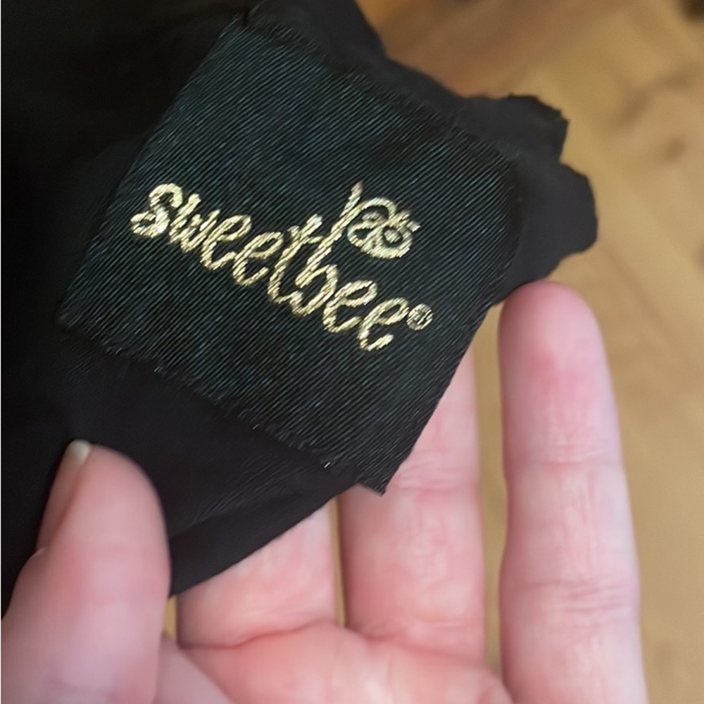 Sweet Bee baby wrap